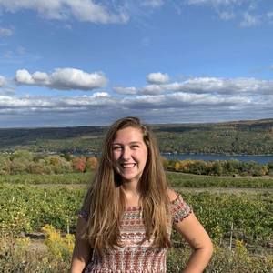 Meet your Posher, Emily